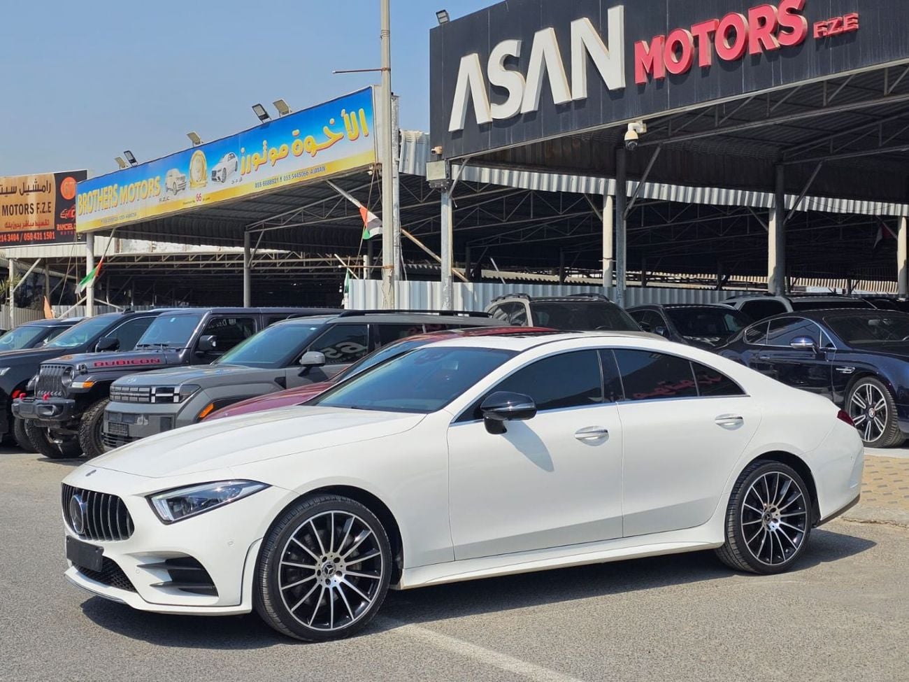 مرسيدس بنز CLS 450 AMG-KIT مرسيدس بنز CLS 450 4MATIC
