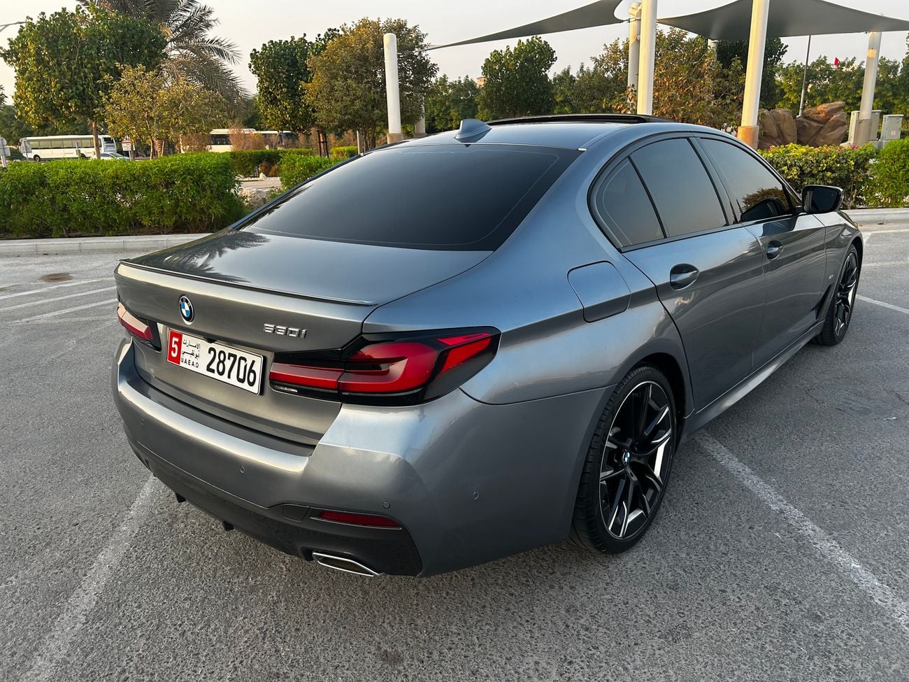 بي أم دبليو 530i LUXURY M SPORT PACKAGE