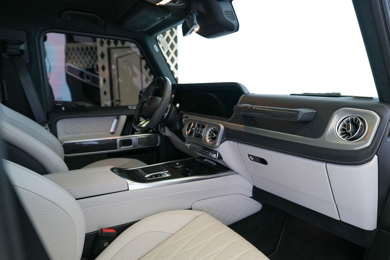 مرسيدس بنز G 63 AMG STANDARD عجلات مايباخ