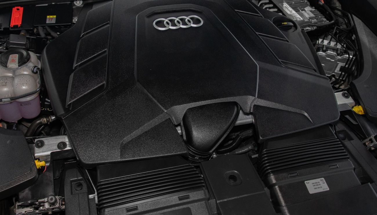 أودي Q8 55 TFSI PROGRESS BLACK