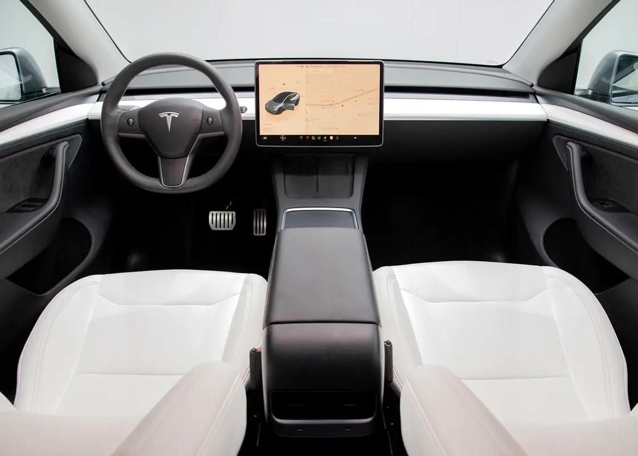 Tesla Model Y PERFORMANCE Dual Motor AWD • Warranty • GCC Spec