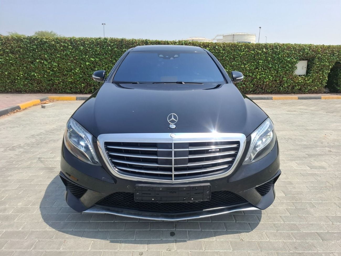 مرسيدس بنز S 63 AMG STANDARD