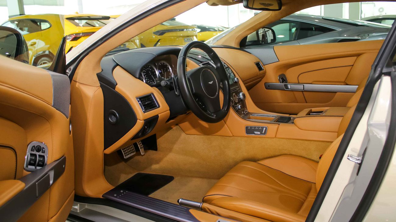 Aston Martin DB9 6.0 V12