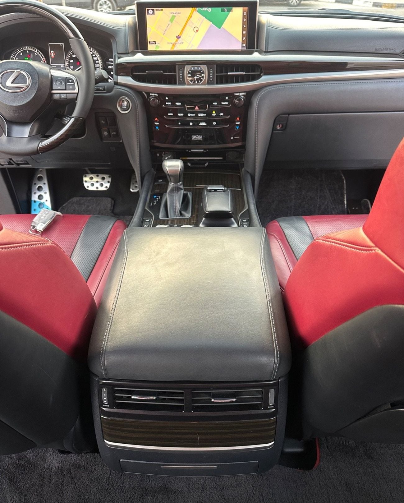 Lexus LX570 SIGNATURE