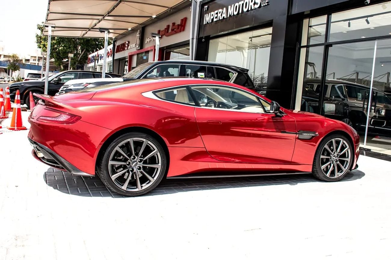 Aston Martin Vanquish Carbon Black | GCC Specs | Pristine Condition