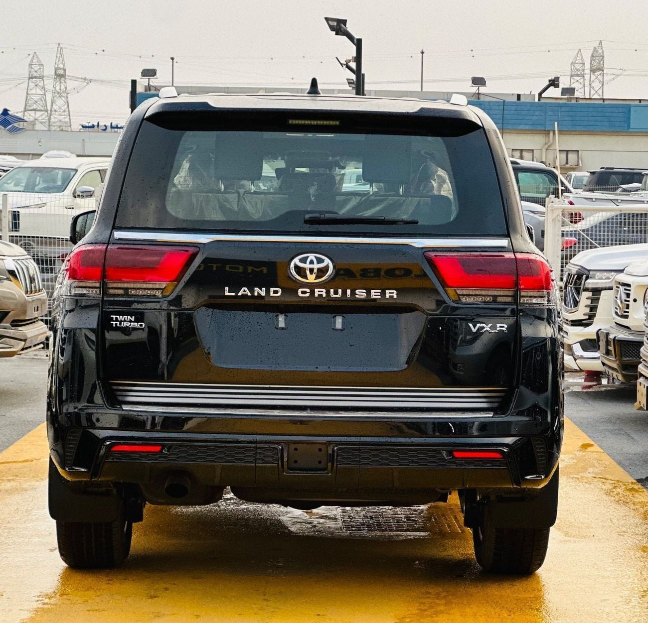 تويوتا لاند كروزر VXR