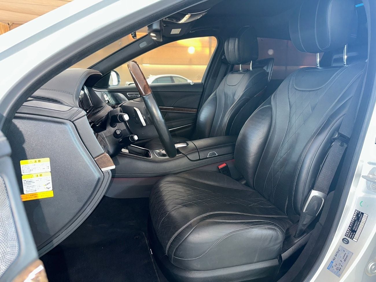 Mercedes Maybach S500 Maybach MERCEDES MAYBACH S-CLASS 2016 | 6 BUTTONS | REAR SEAT COMFORT PACKAGE | LOW MILEAGE!