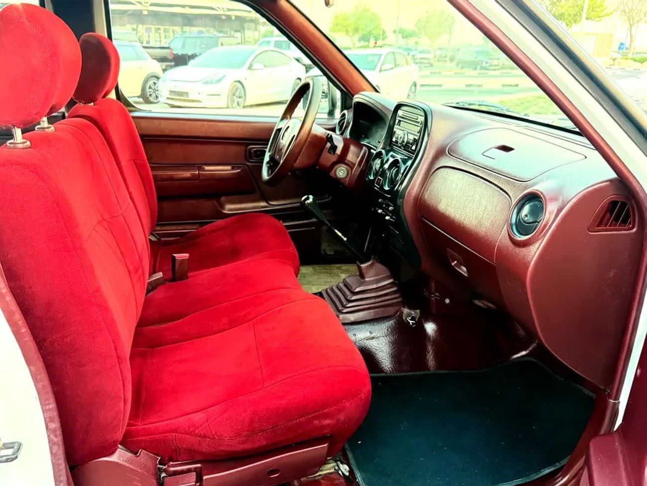 Nissan Pick Up STANDARD Double Cab GCC Specs