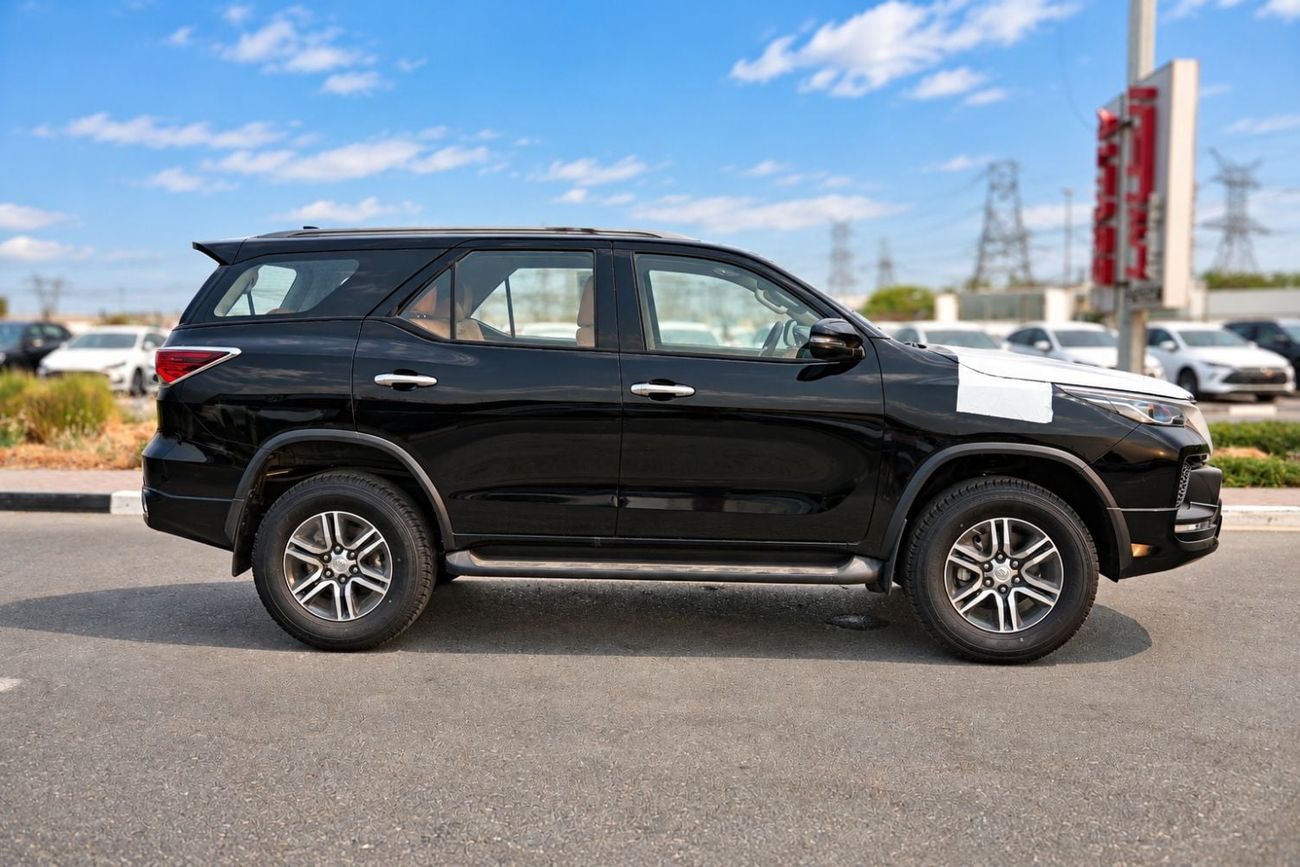 Toyota Fortuner SR5 2026 Toyota Fortuner SR5 2.7L 4WD 2026 Toyota Fortuner SR5 2.7L 4WD