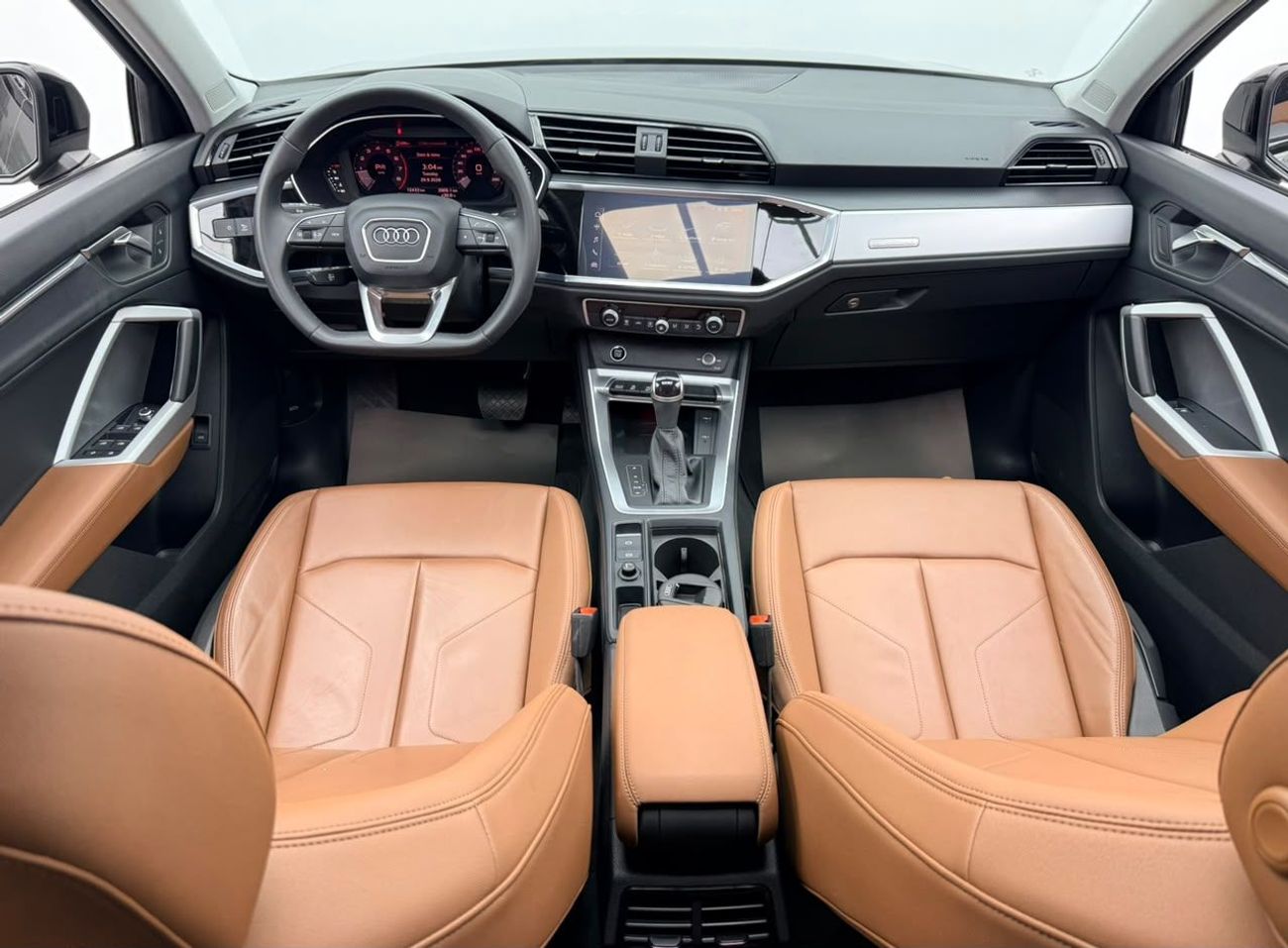 Audi Q3 40 TFSI PROGRESS BLACK 2024 Audi Q3 40 TFSI Quattro, 2029 Audi Warranty + Service Pack, Very Low Km, Fully Loaded, GCC