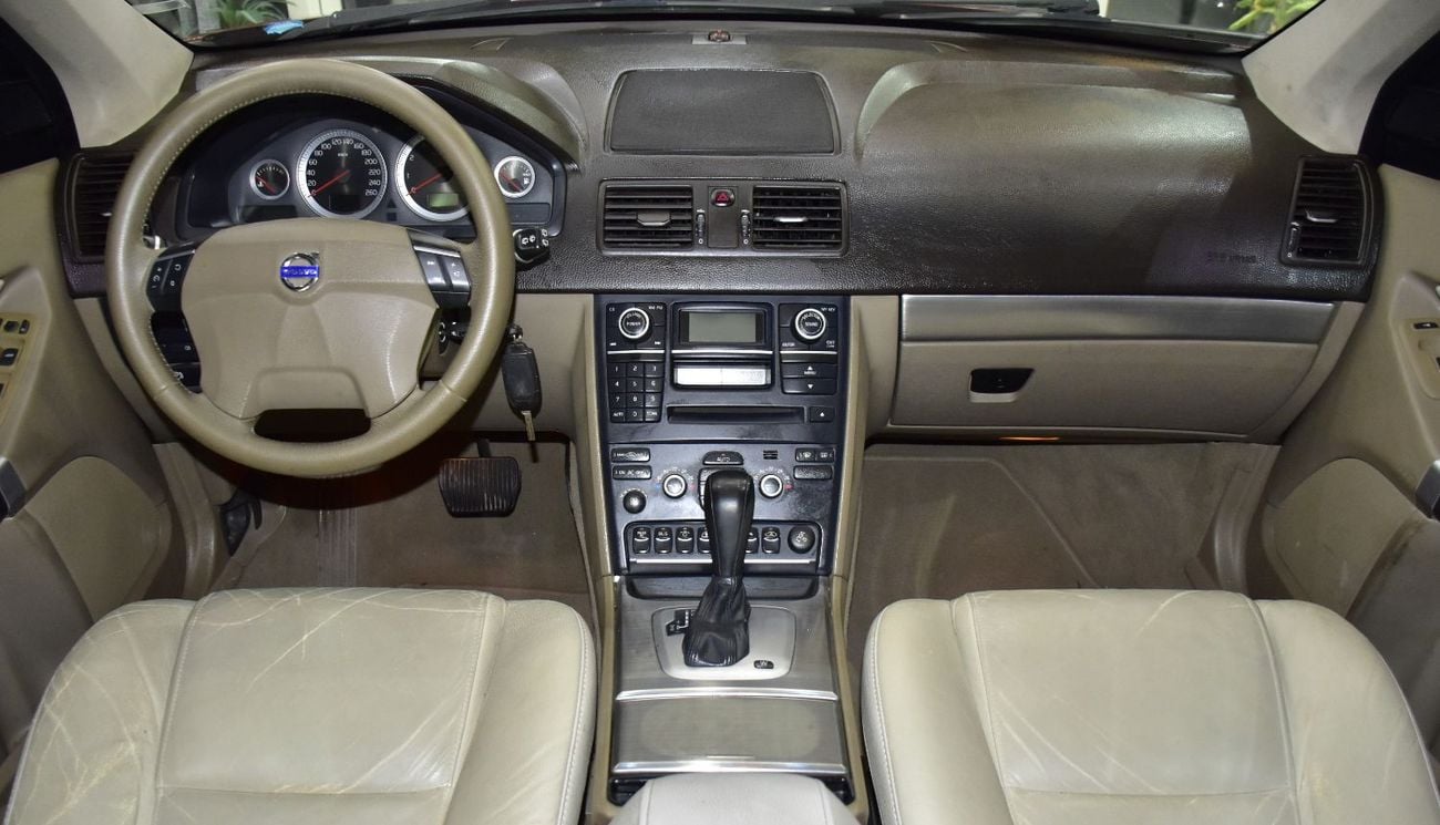 Volvo XC90 EXECUTIVE EXCELLENT DEAL for our Volvo XC90 3.2 AWD ( 2011 Model ) in Red Color GCC Specs