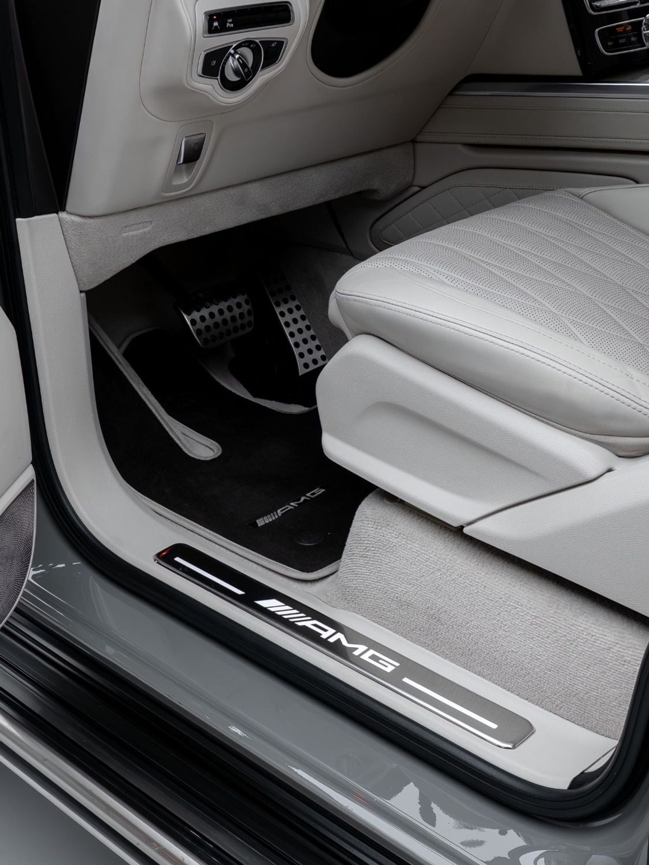 Mercedes Benz G63 AMG STANDARD