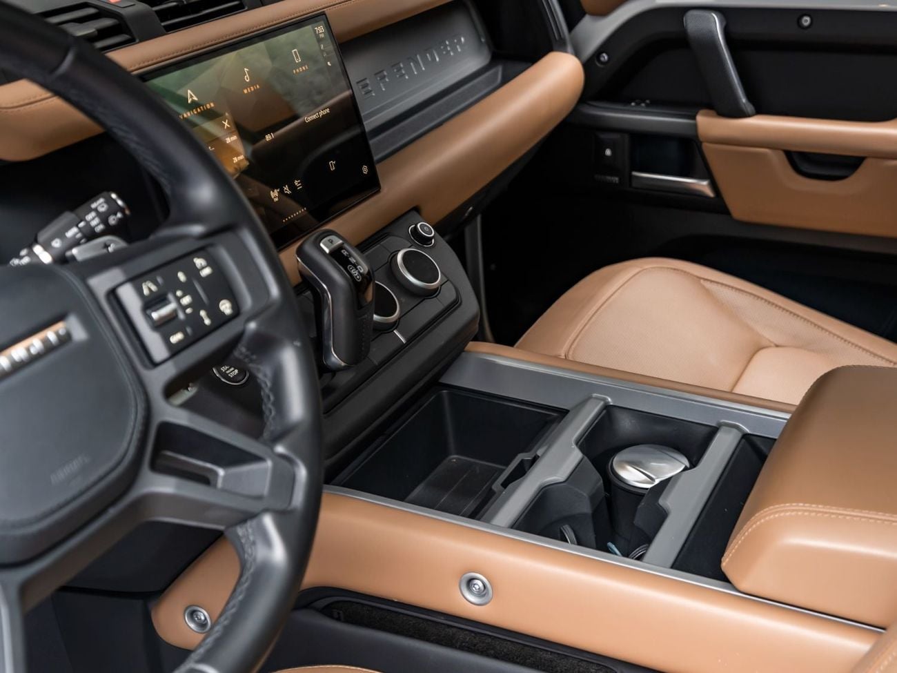 Land Rover Defender 110 HSE P525