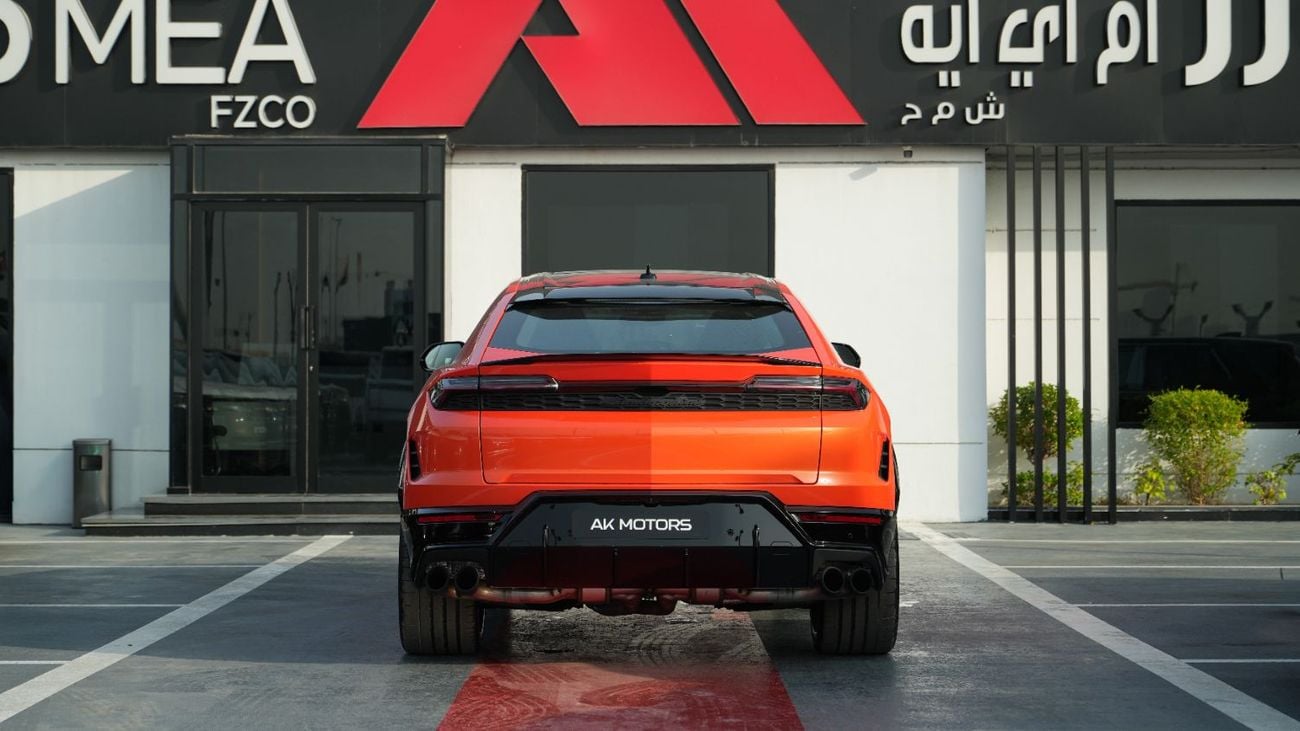 Lamborghini Urus SE Orange 2026MY Export Only