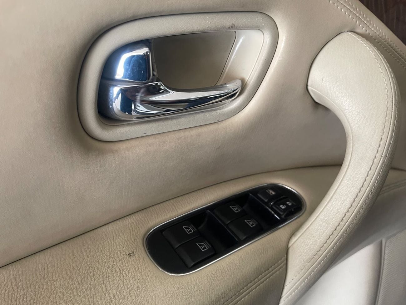 نيسان باترول SE T1 نيسان باترول V8 5.6 SE T1