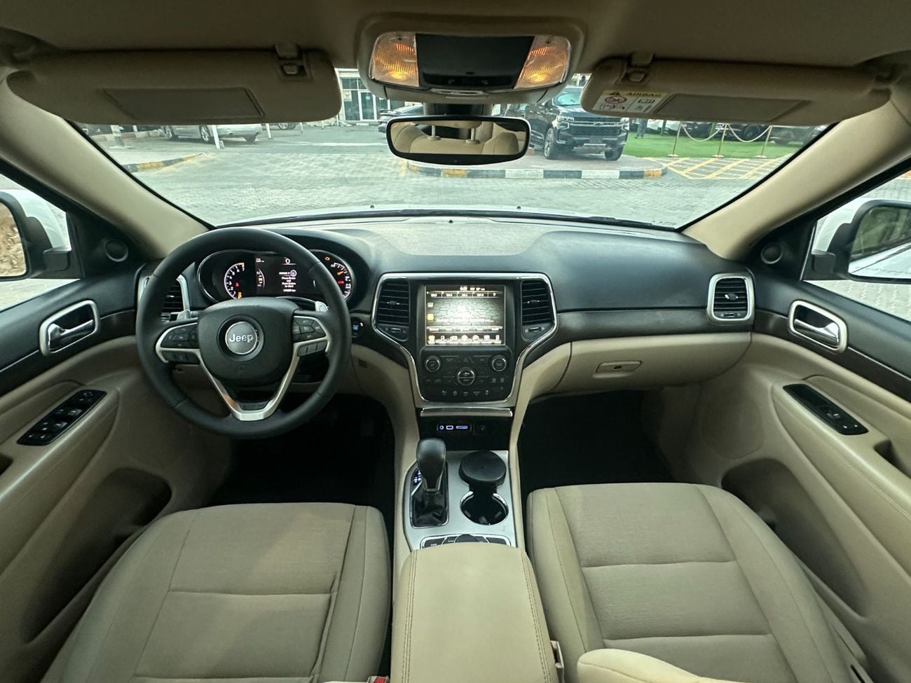 Jeep Grand Cherokee LAREDO