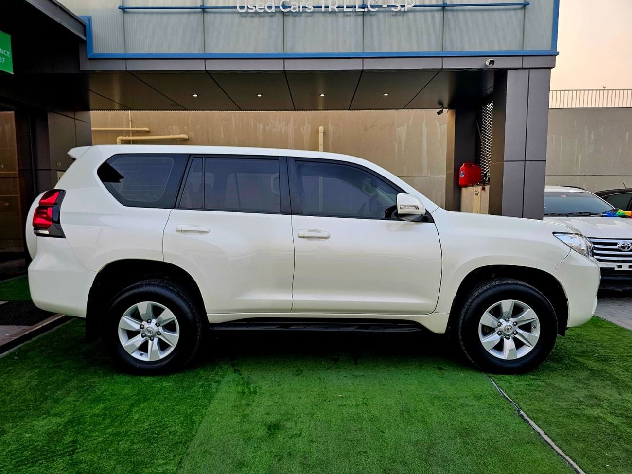 Toyota Prado EXR PRADO EXR/ V6 4.0/ LEATHER/ LOW MILEAGE/ NON ACCIDENT