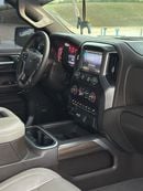 شيفروليه سيلفارادو 1500 CREW/CAB RST