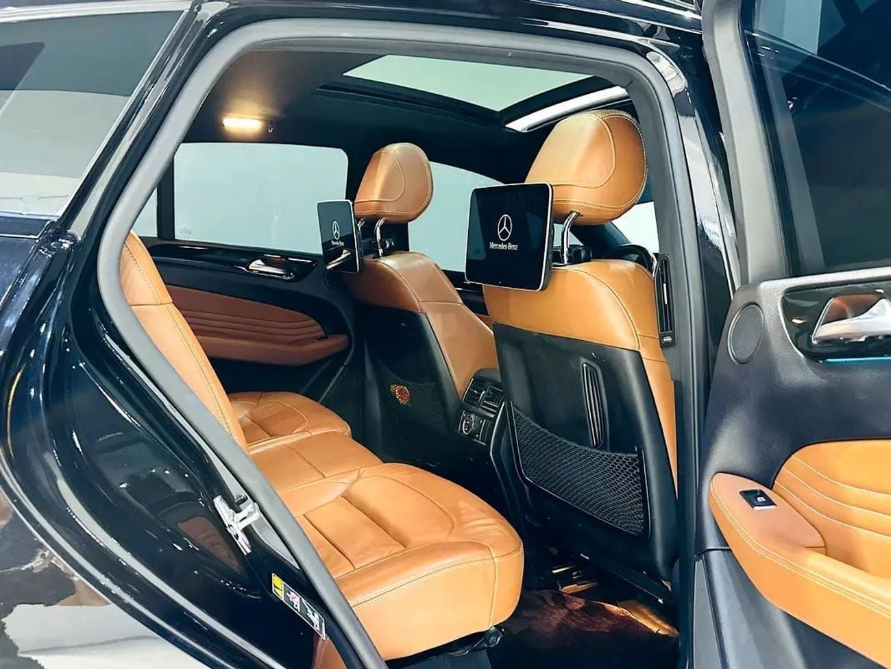 مرسيدس بنز GLE 43 AMG STANDARD