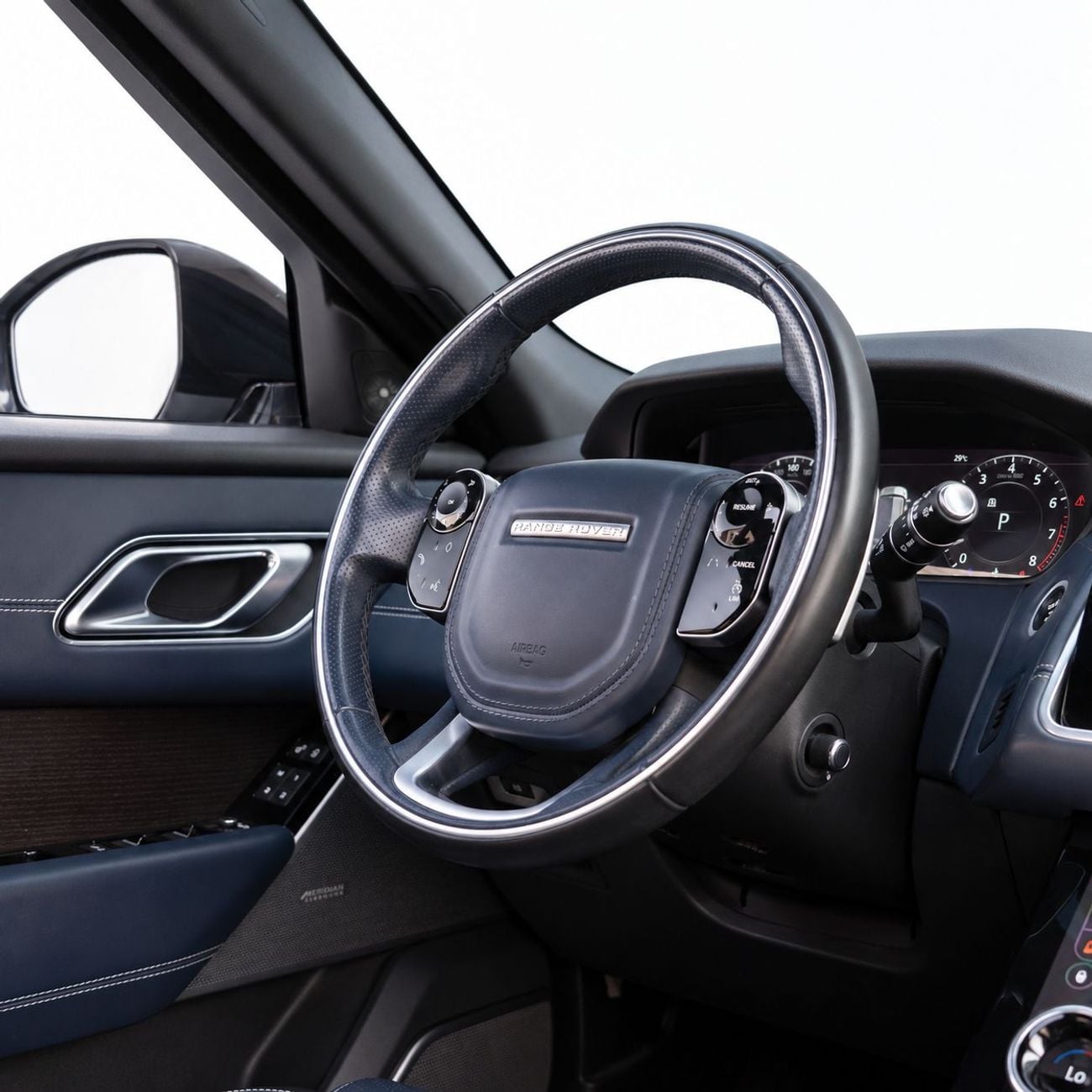 Land Rover Range Rover Velar R-DYNAMIC HSE AED 2,107 P.M • 0% Downpayment • Range Rover Velar P380 R-Dynamic • 1 Year Warranty