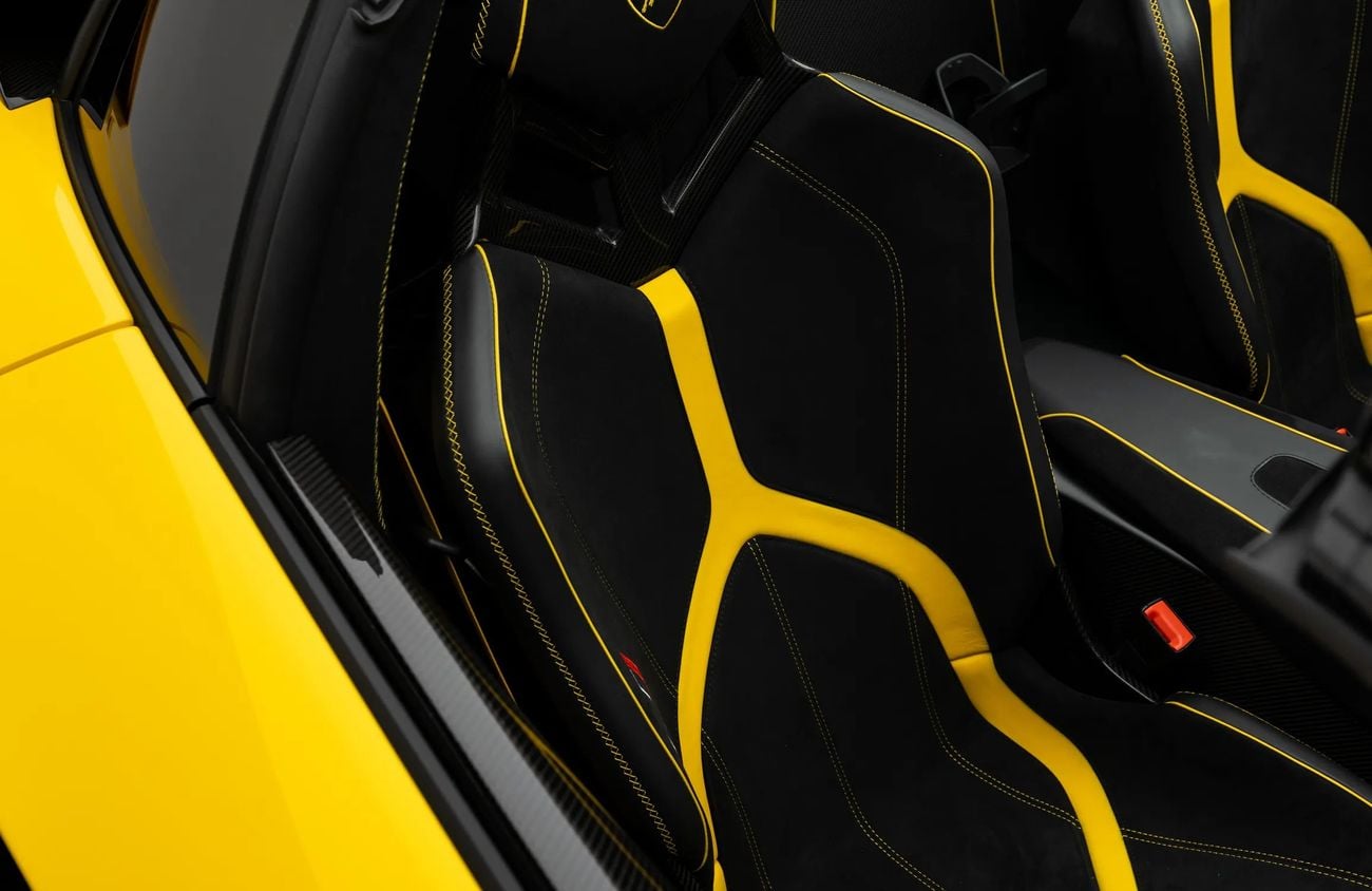 لامبورغيني أفينتادور 6.5L V12 Naturally Aspirated Engine