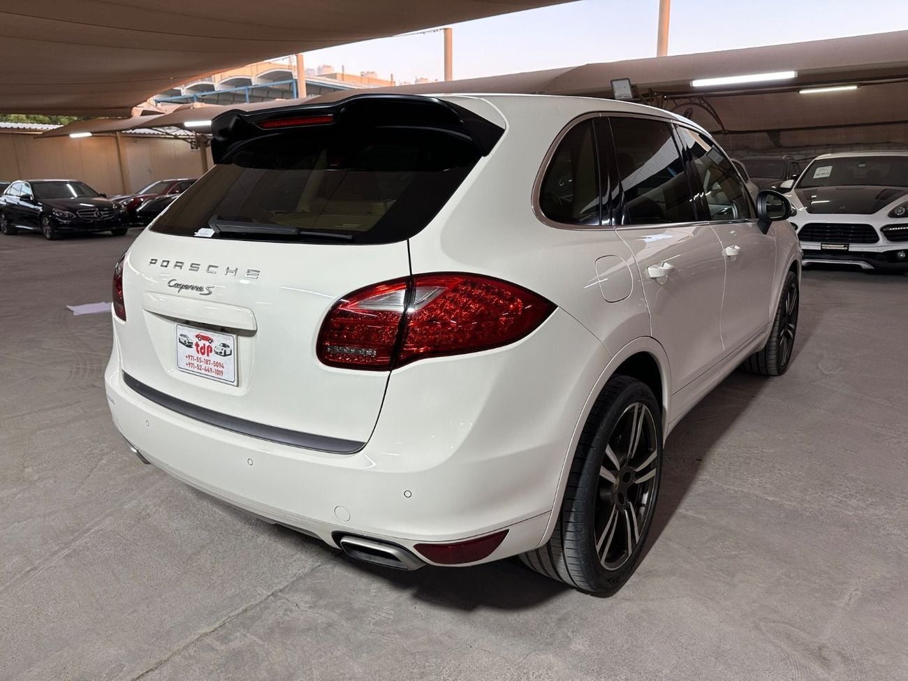 Porsche Cayenne S PORSCHE CAYENNE 2012 | PORSCHE SERVICE HISTORY | TWO KEYS | 14-WAY ADAPTIVE SEATS