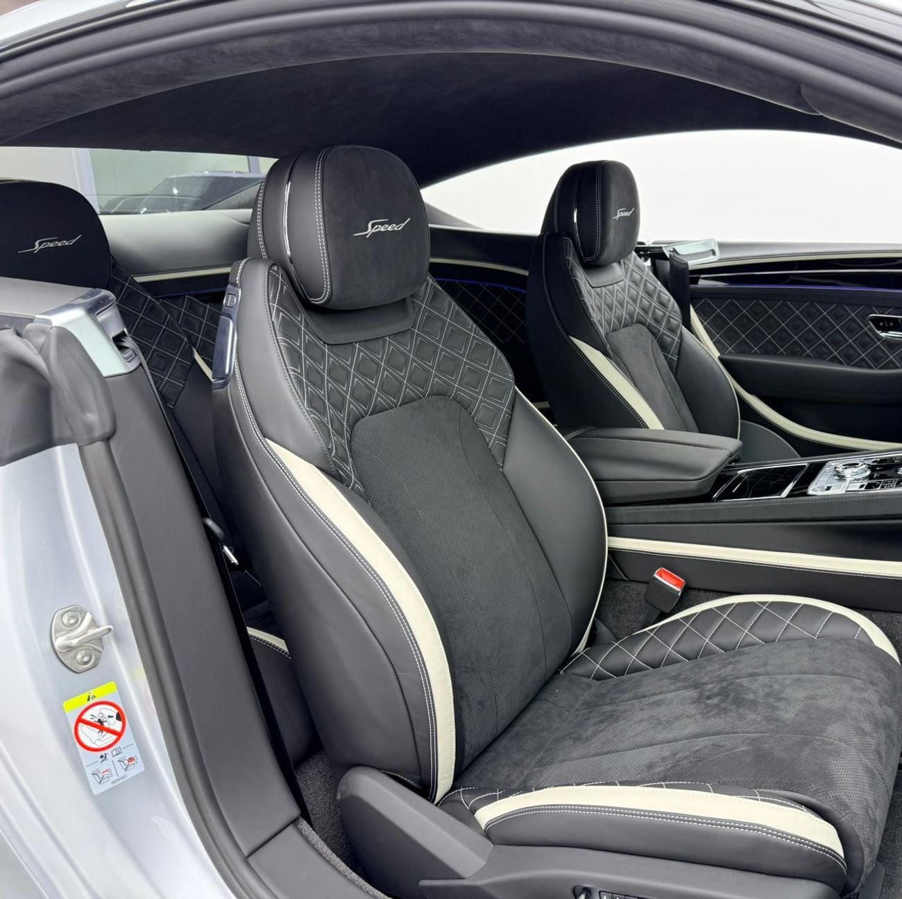 بنتلي كونتيننتال جي تي SPEED 2022 Bentley Continental GT Speed W12, Warranty, Full Service History, Very Low Km, Japanese Specs