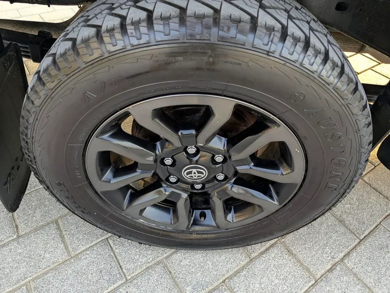 Toyota Hilux ADVENTURE