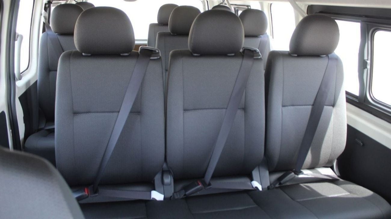 Toyota Hiace GL Hiace 2.5L High Roof Diesel old ship 2025