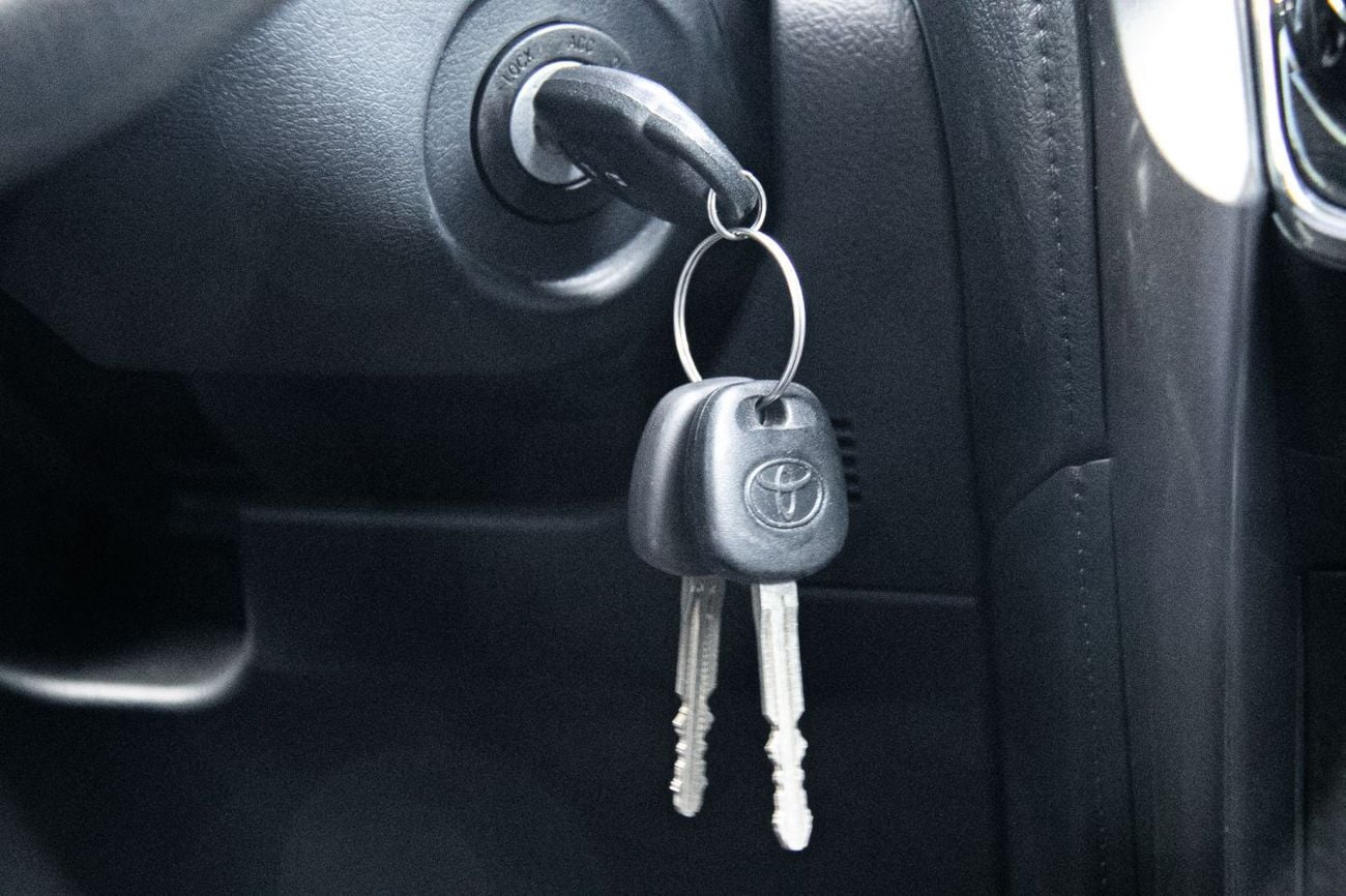 Toyota Yaris YARIS 1.3 HB AT 2025