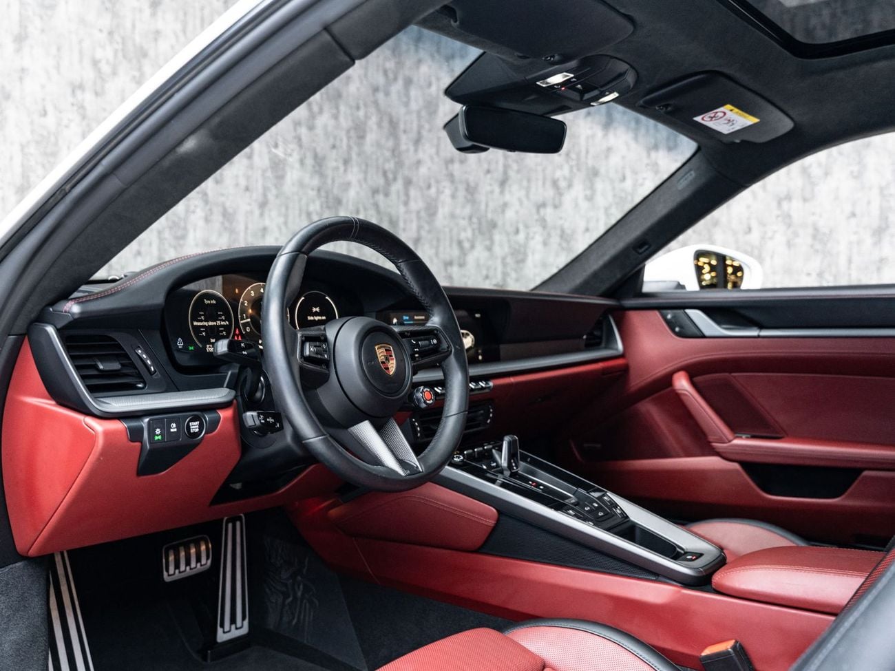 Porsche 911 CARRERA