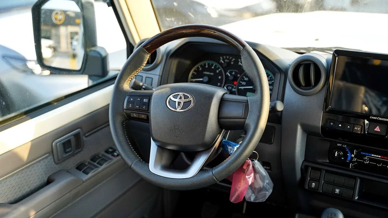 Toyota Land Cruiser 70 LC71 LX GCC Specs