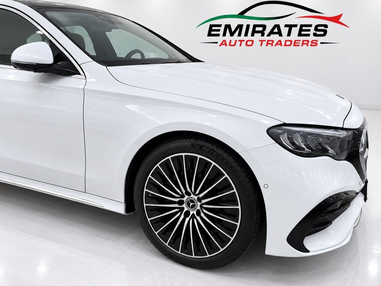 Mercedes Benz E200 STANDARD