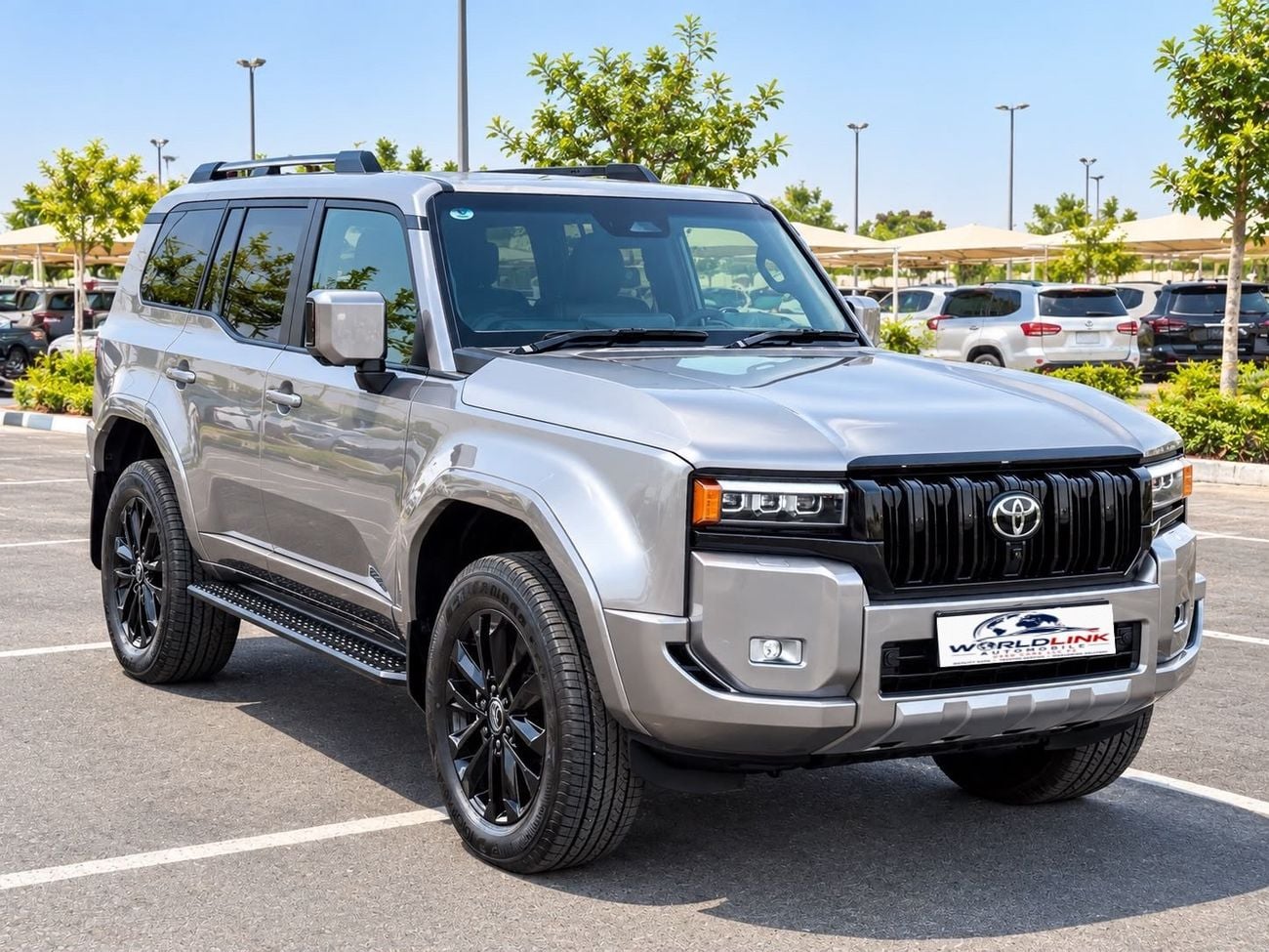 Toyota Prado KAKADU 2.8L Diesel 4 cylinders 7 seater 5 Doors RIGHT HAND DRIVE