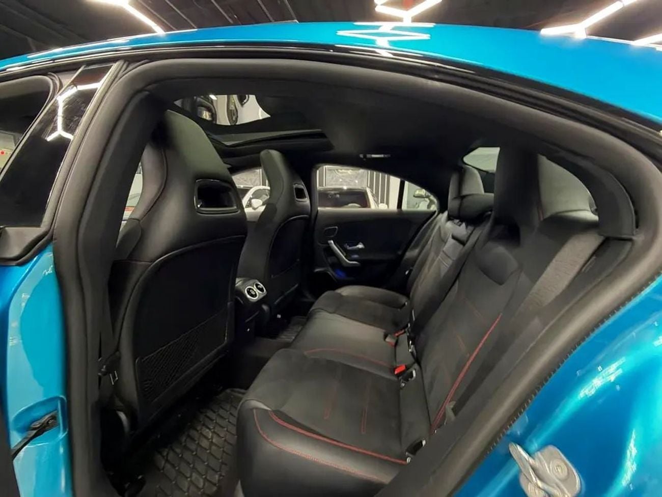 Mercedes Benz CLA250 PREMIUM