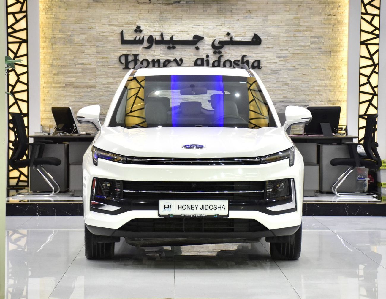 جاك JS4 INTELLIGENCE EXCELLENT DEAL for our JAC JS4 1.5T ( 2023 Model ) in White Color GCC Specs