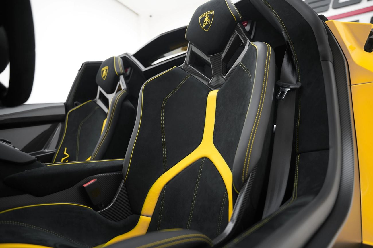 Lamborghini Aventador