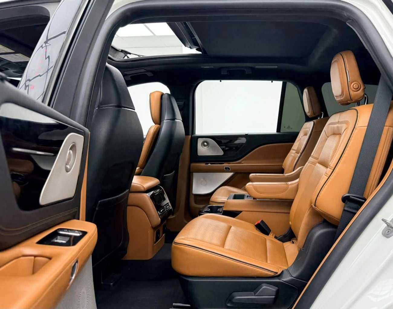Lincoln Aviator 2020 Lincoln Aviator Luxury, Warranty, Excellent Condition, Korean Specs.