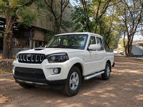 Mahindra Pick Up
