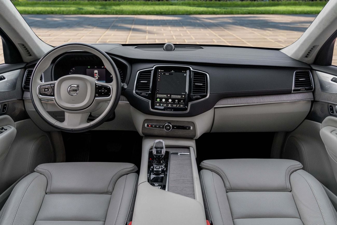 فولفو XC 90 B6 ULTIMATE BRIGHT XC90 B6 Ultimate Bright | 3,134 P.M | 0% Downpayment | 2029 Warranty!