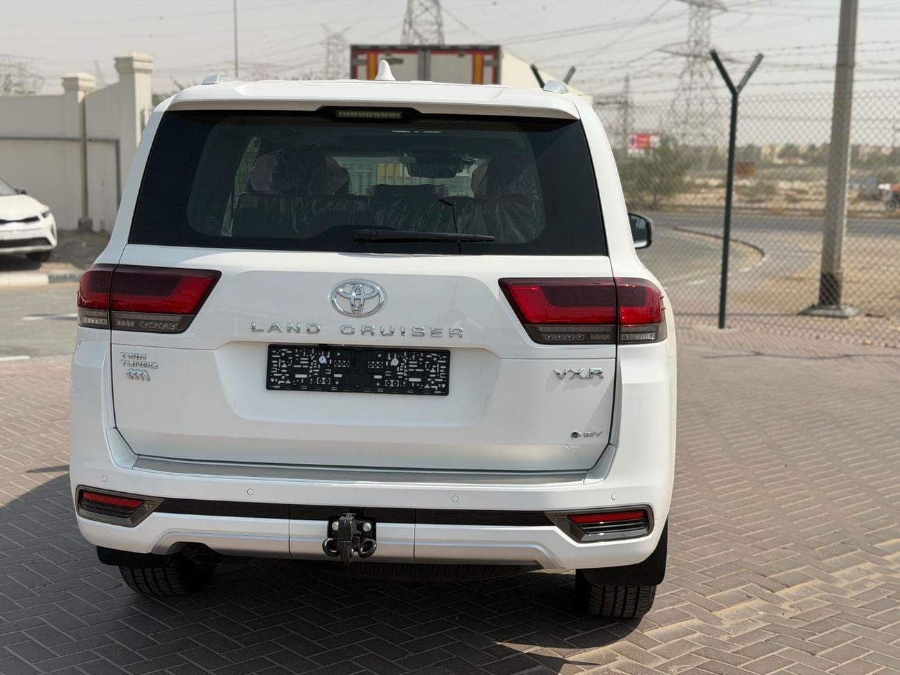 Toyota Land Cruiser VXR Toyota LC300 VXR 3.5 hybrid 2026 full option GCC