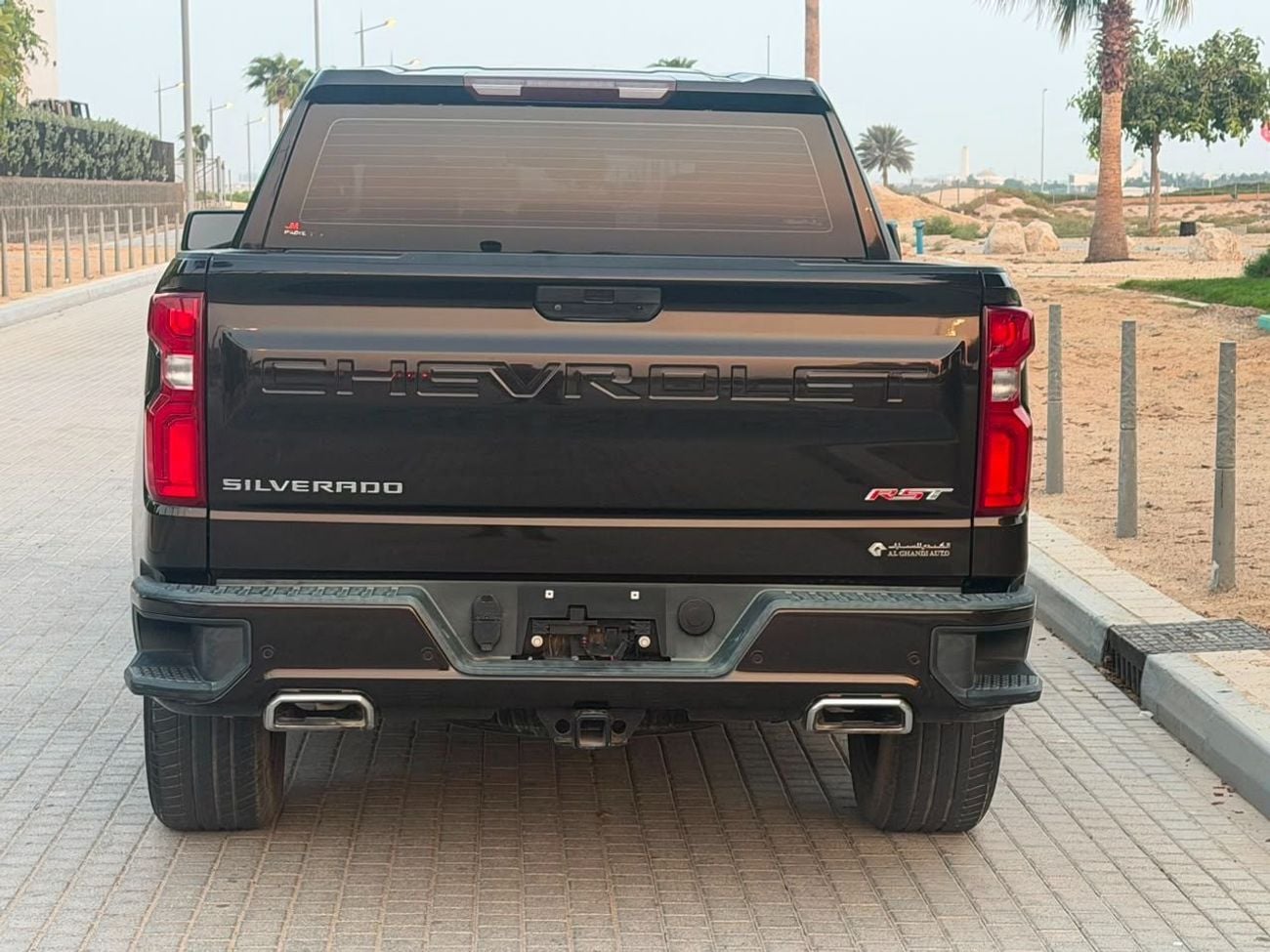 شيفروليه سيلفارادو 1500 CREW/CAB RST