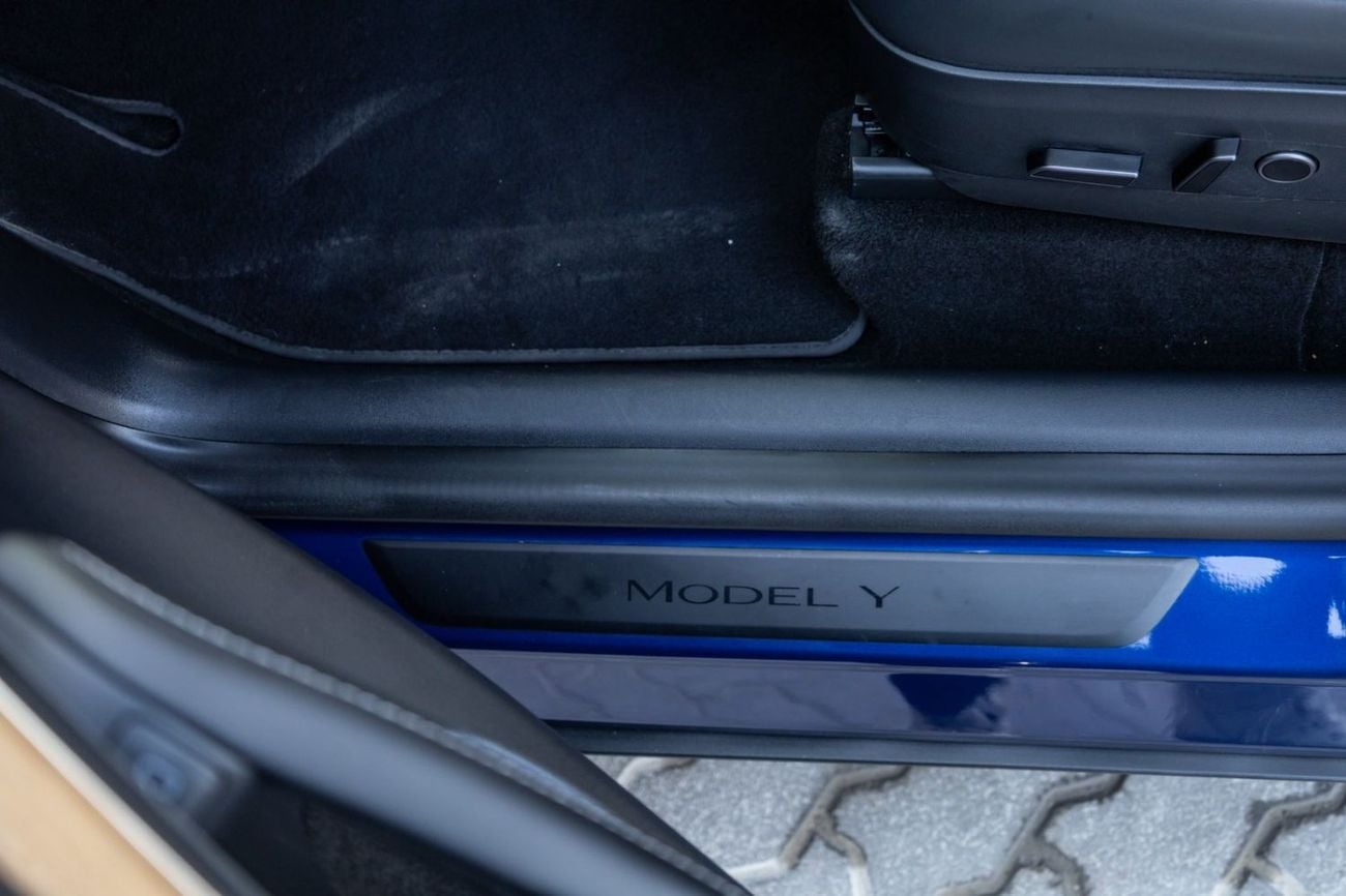 Tesla Model Y Long Range (AWD) Tesla Model Y Long Range 2023 GCC | Agency Warranty
