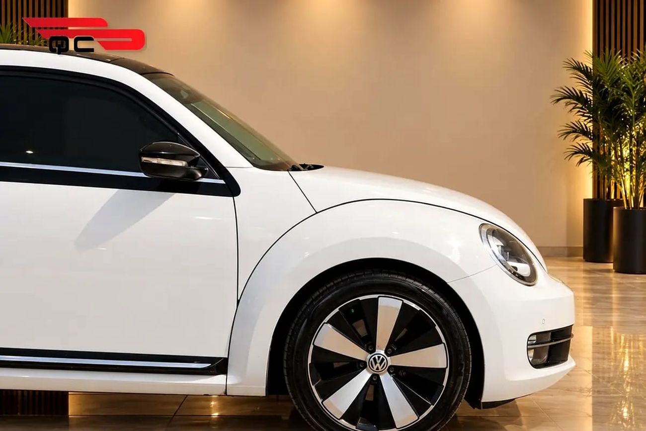 Volkswagen Beetle S | GCC Specs | Iconic Design