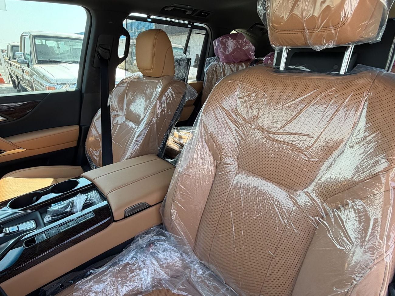 لكزس LX 700h SIGNATURE