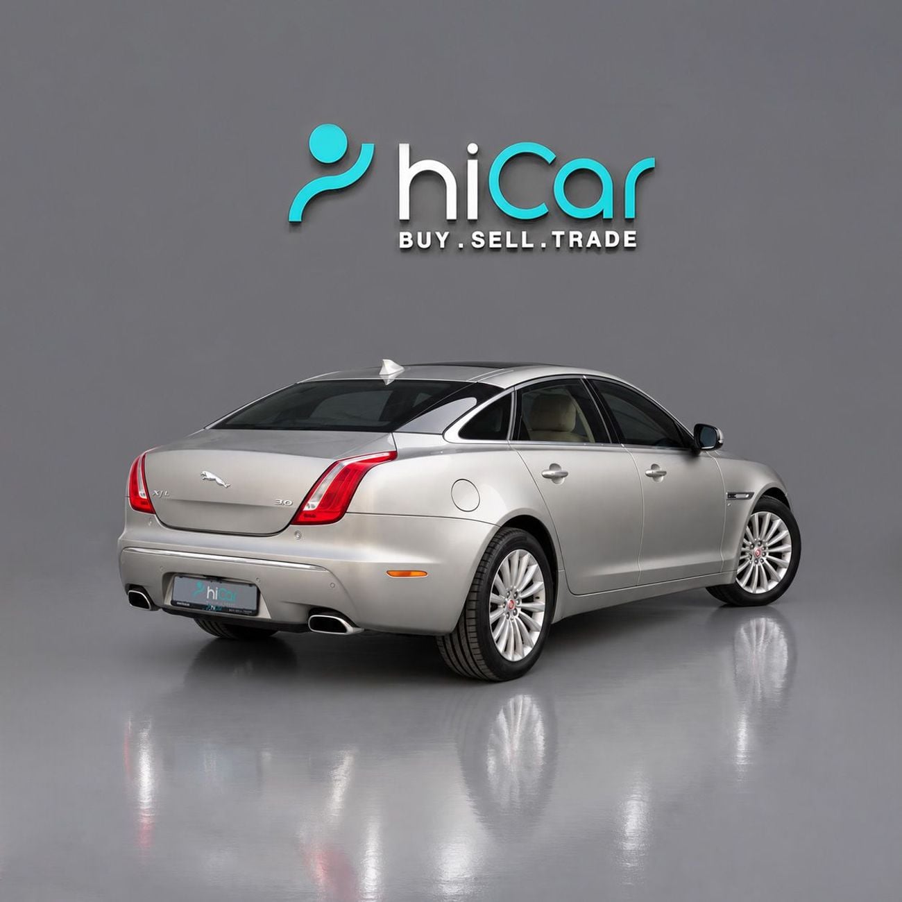 Jaguar XJ LUXURY