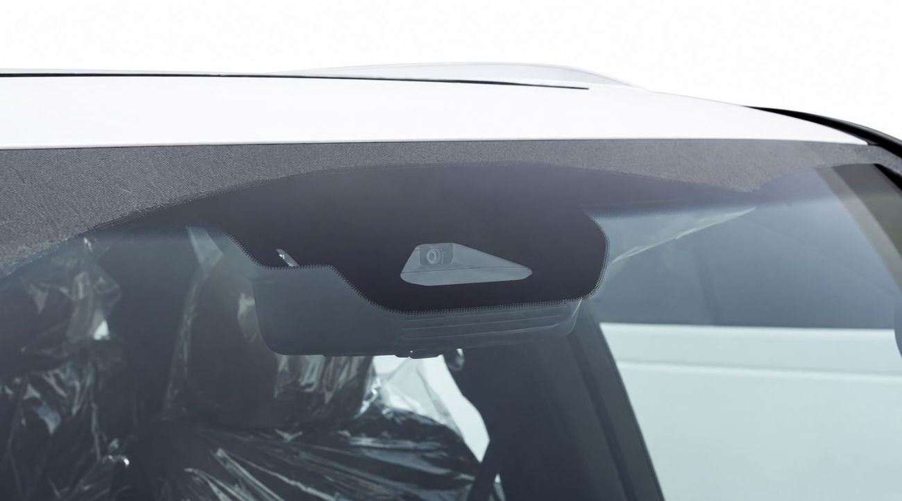 لكزس LX 600 Urban أوربان - ECTAV0002 - لكزس LX600 أوربان 2026 - محرك بنزين 3.5 لتر، ناقل حركة أوتوماتيكي - لون أبيض مع
