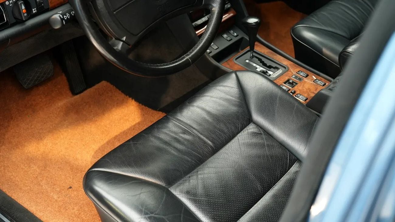 Mercedes Benz 560 560 SEL