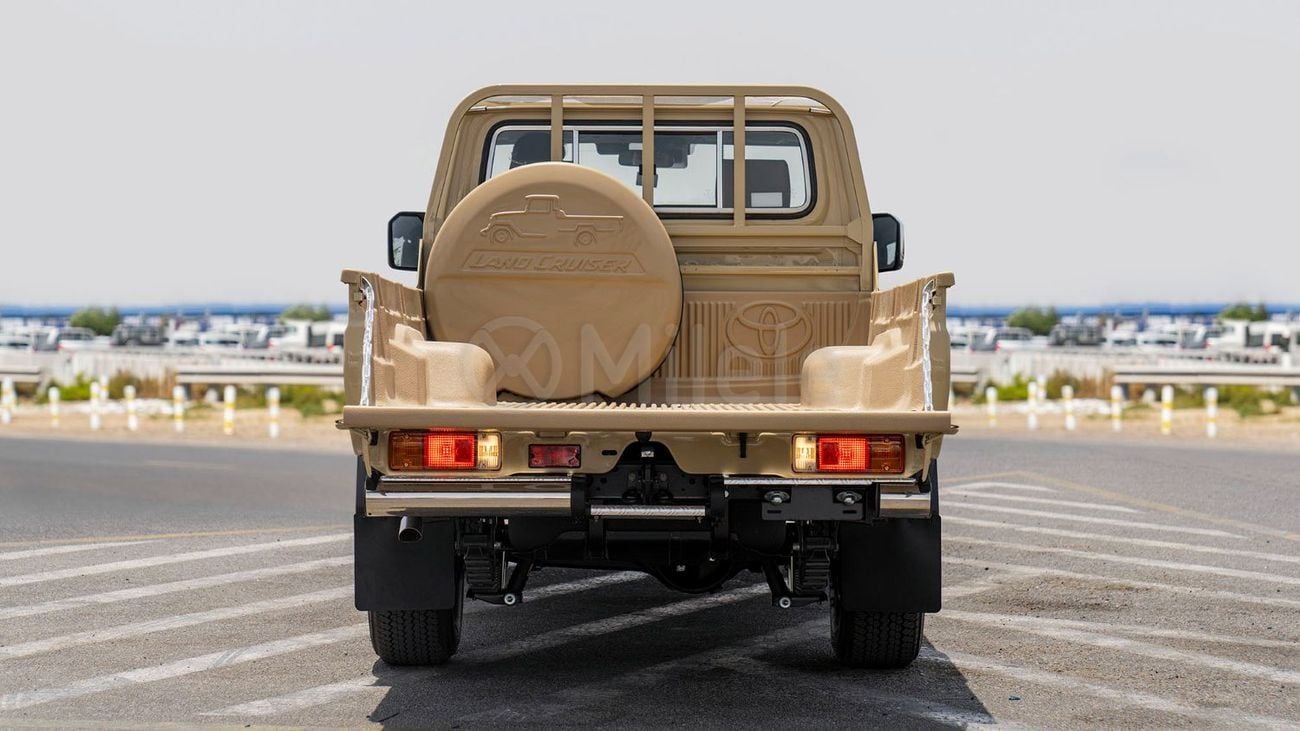 تويوتا لاند كروزر بيك أب 70 LX LX