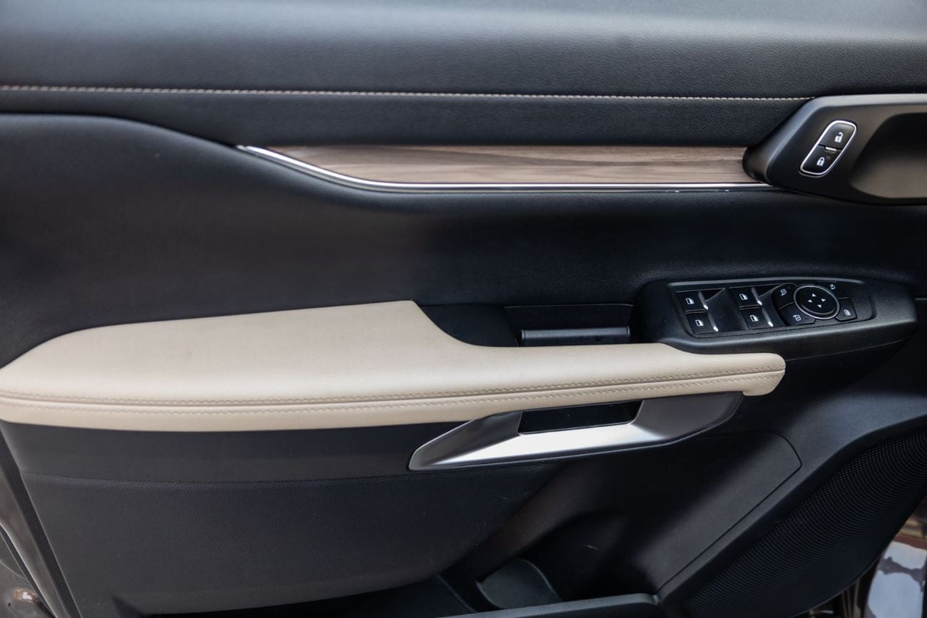 Ford Everest LIMITED Ford Everest Limited 2025 GCC | Agency Warranty | Service Contract